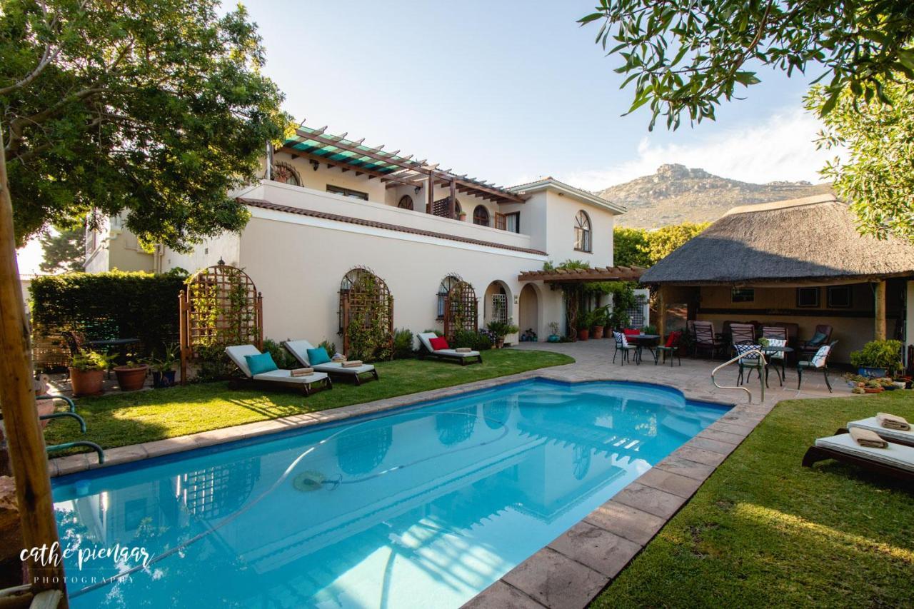 A Tuscan Villa Guest House Fish Hoek Bagian luar foto