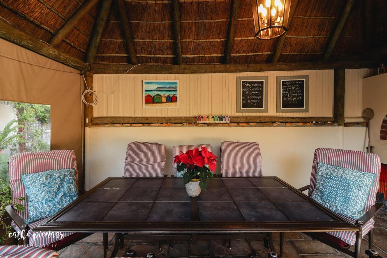 A Tuscan Villa Guest House Fish Hoek Bagian luar foto