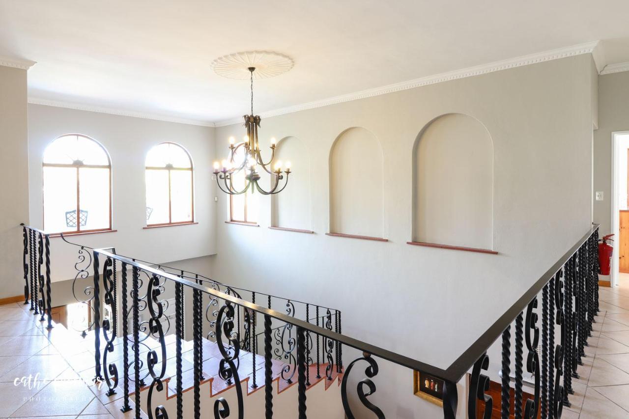 A Tuscan Villa Guest House Fish Hoek Bagian luar foto